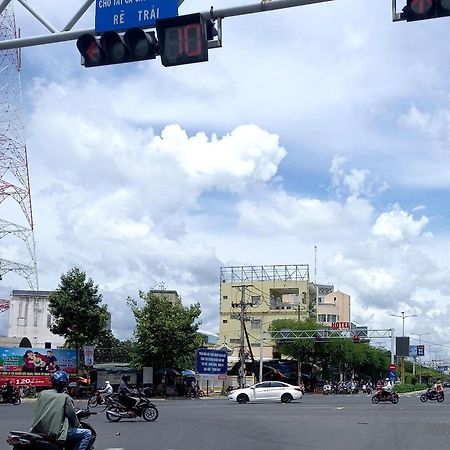 Hotel Khach San Anh Sang Cần Thơ Zewnętrze zdjęcie