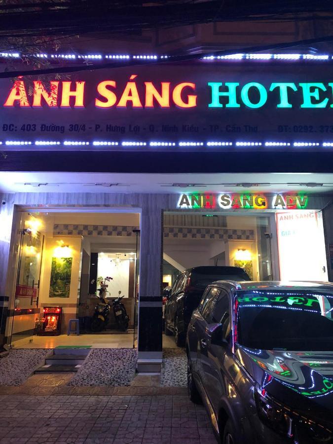 Hotel Khach San Anh Sang Cần Thơ Zewnętrze zdjęcie