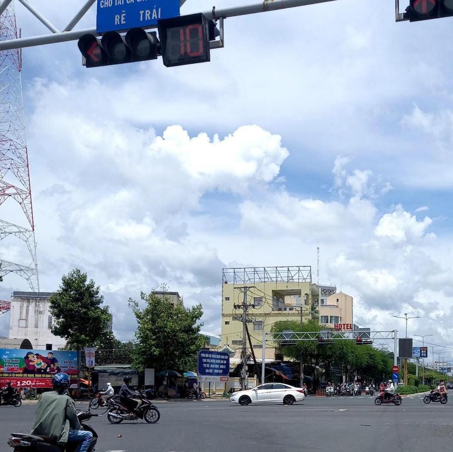 Hotel Khach San Anh Sang Cần Thơ Zewnętrze zdjęcie